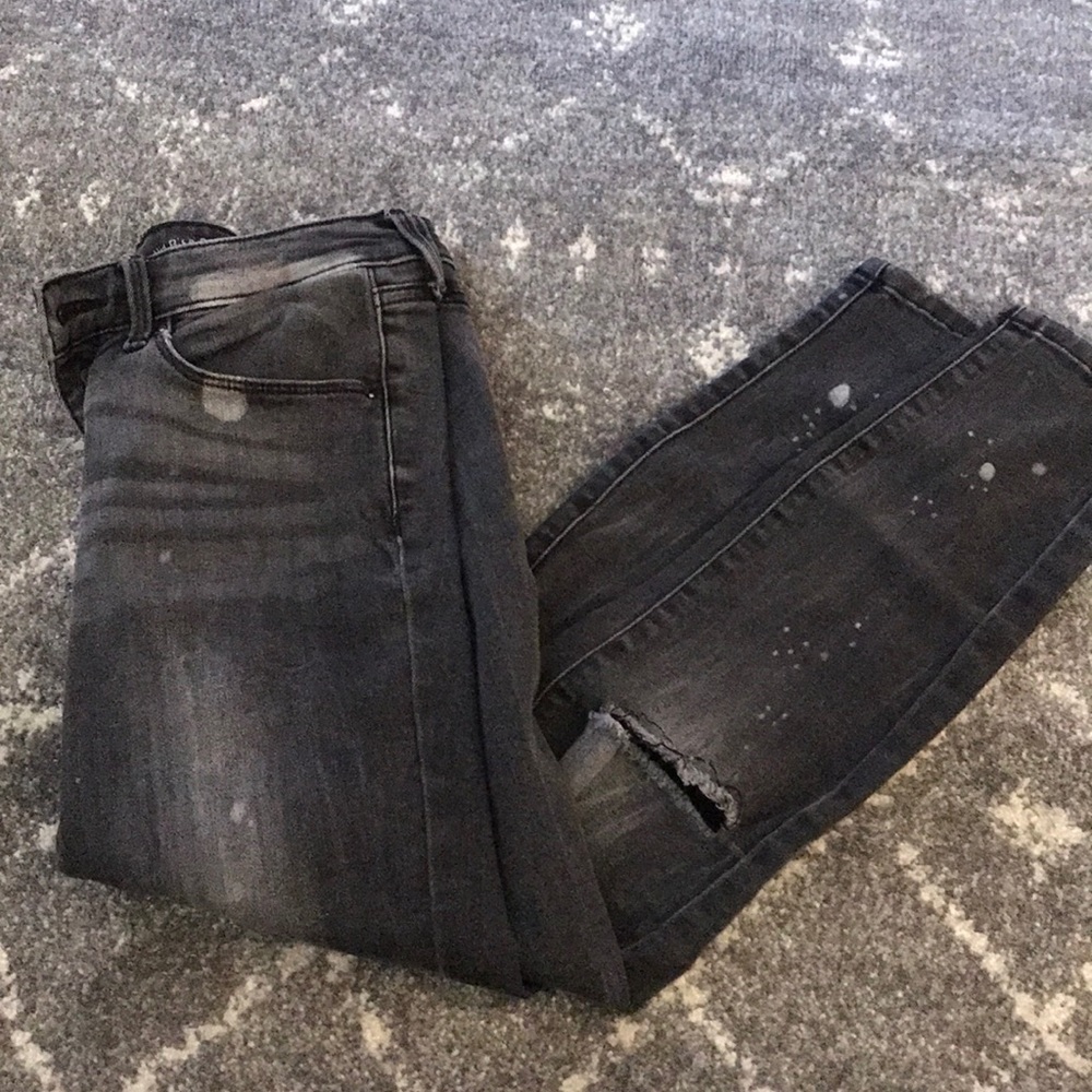Distressed 🎯 jeans